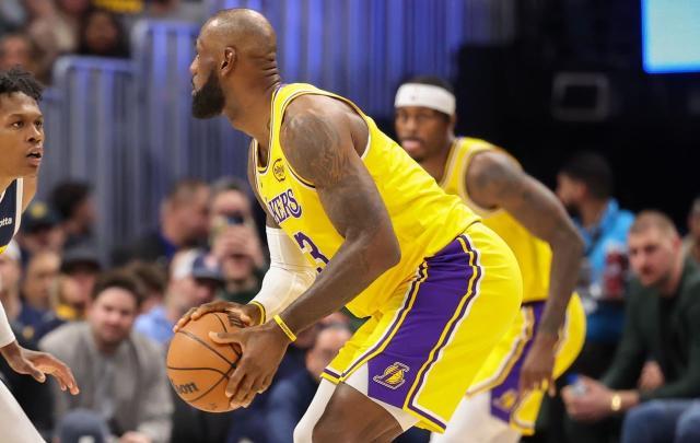 kaiyun-詹姆斯砍准三双+回应落选全明星首发：毫无反应