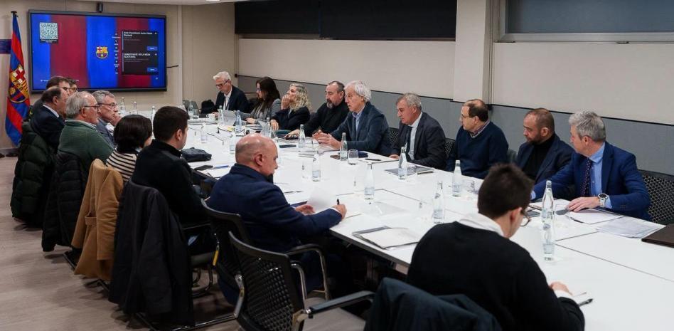 开云下载-世体：今日巴萨主席正式候选人将出炉，或只有拉波尔塔与丰特