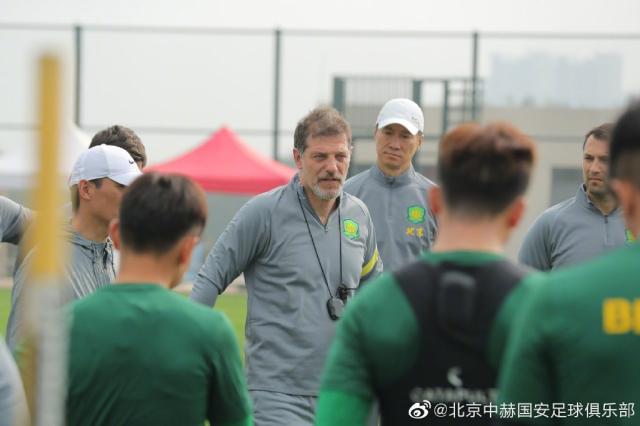 开云-京媒：巴坎布比埃拉将回国 傲骨和费尔南多仍等待